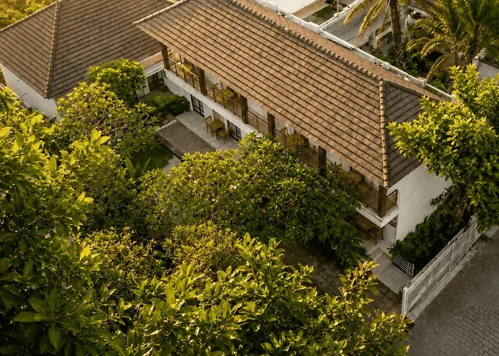Dirga'S House Sanur بيت ضيافة سانور